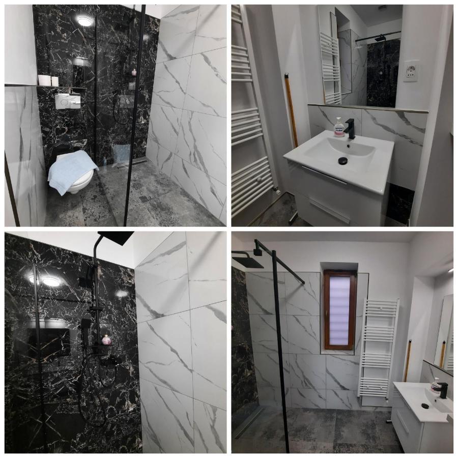 House Side By Side Apartment Brasov Bagian luar foto