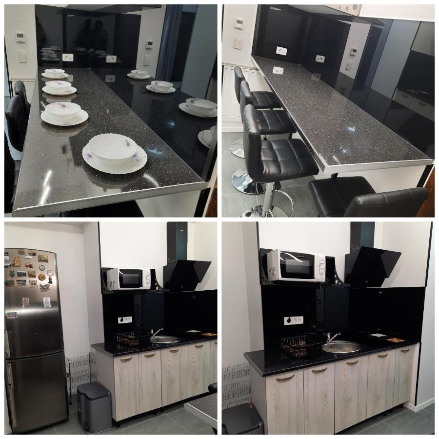House Side By Side Apartment Brasov Bagian luar foto