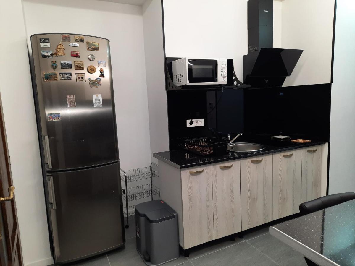 House Side By Side Apartment Brasov Bagian luar foto