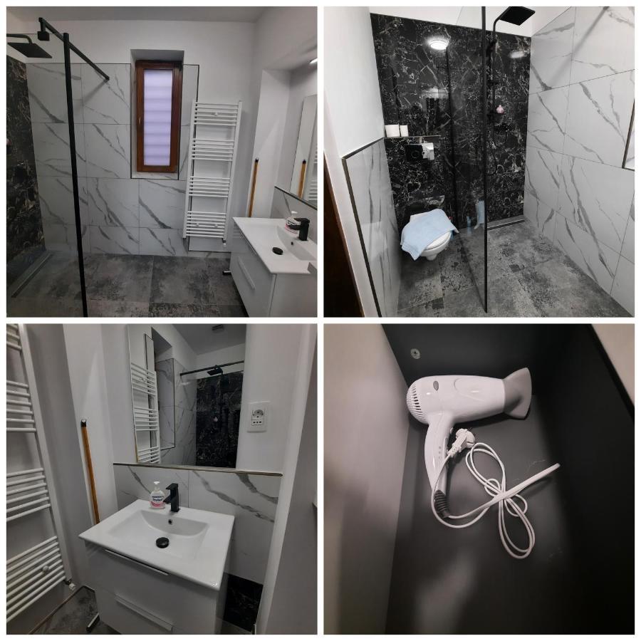 House Side By Side Apartment Brasov Bagian luar foto